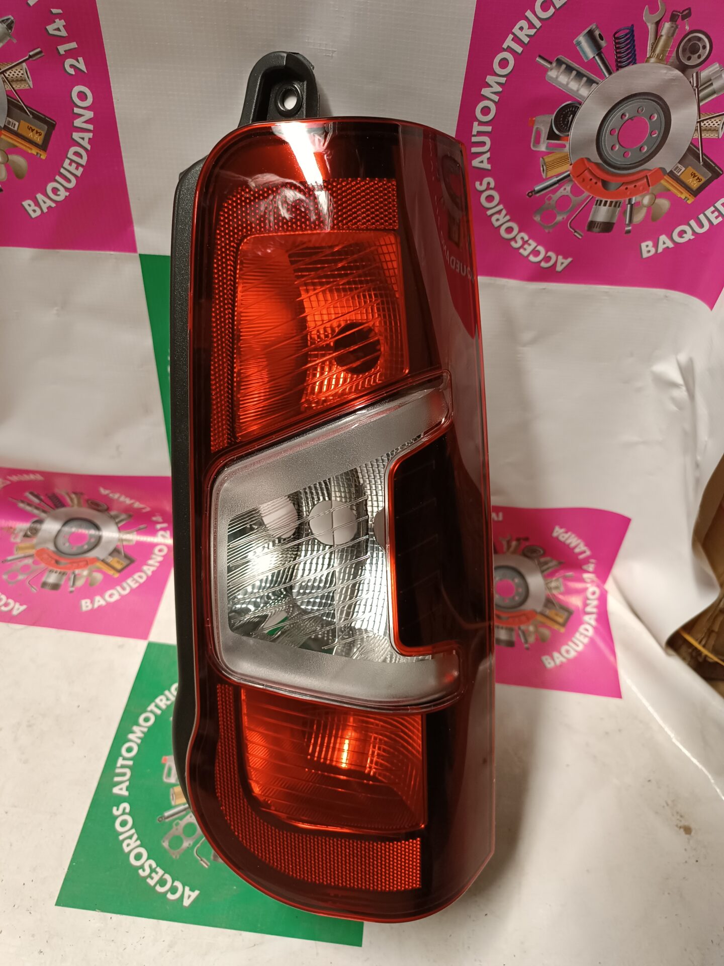 Par Plumillas Original Peugeot Partner Berlingo Rifter K9